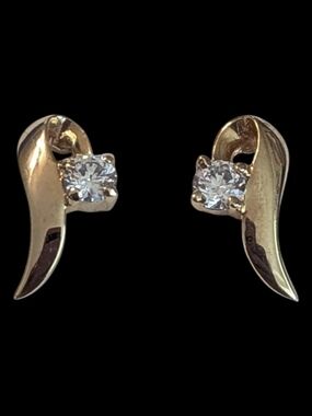 Vintage 80s Faux Diamond Gold Tone Swish Stud Pierced Earrings.